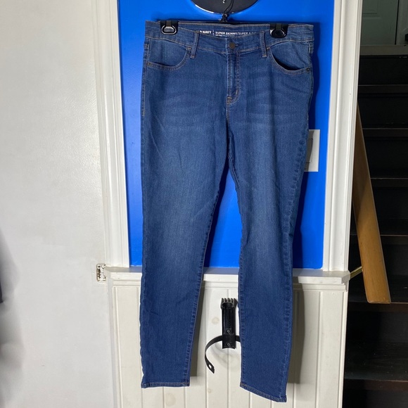 Old Navy Skinny Jeans - Picture 1 of 2